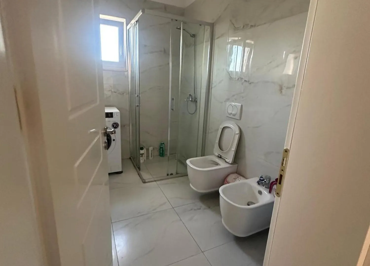 Airport Nest Villa Kamez